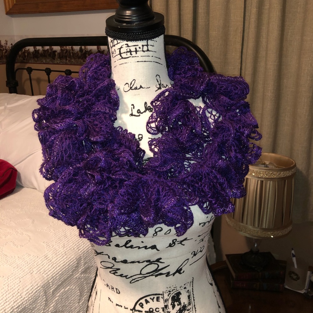 💜Super Cute Purple Sparkle Scarf